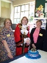 Mayor cutting Nelson Cake